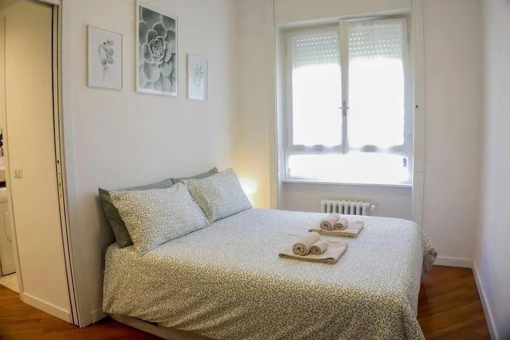 Green House - 20 Min From Milan Center, Free Wifi And Private Parking contacts