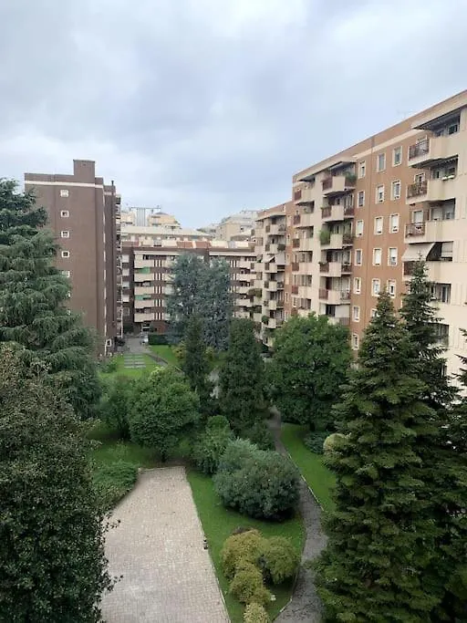 Green House - 20 Min From Milan Center, Free Wifi And Private Parking Apartment